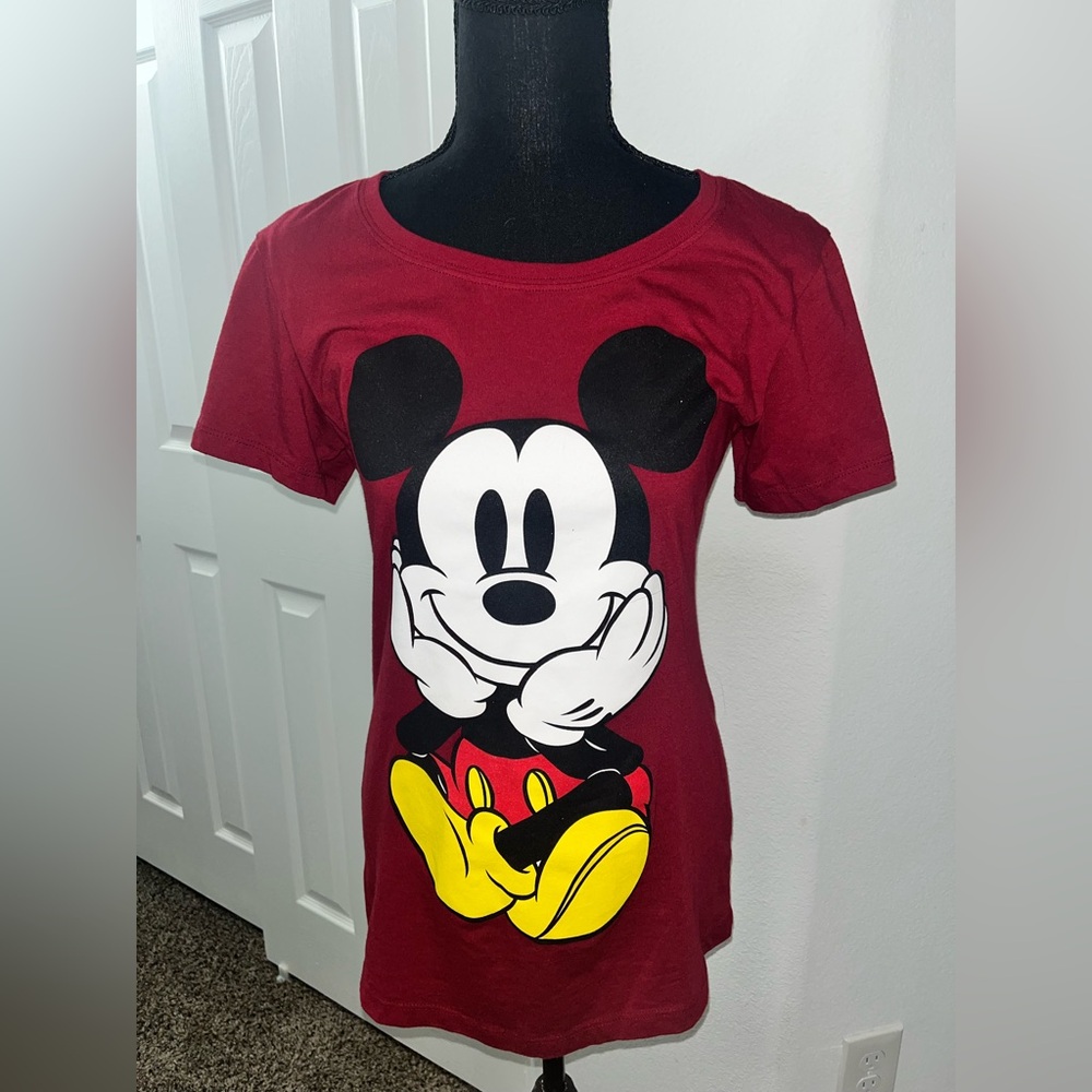 Disney Mickey Mouse Maroon Graphic Tee | Disneyland Shirt | Women’s Medium